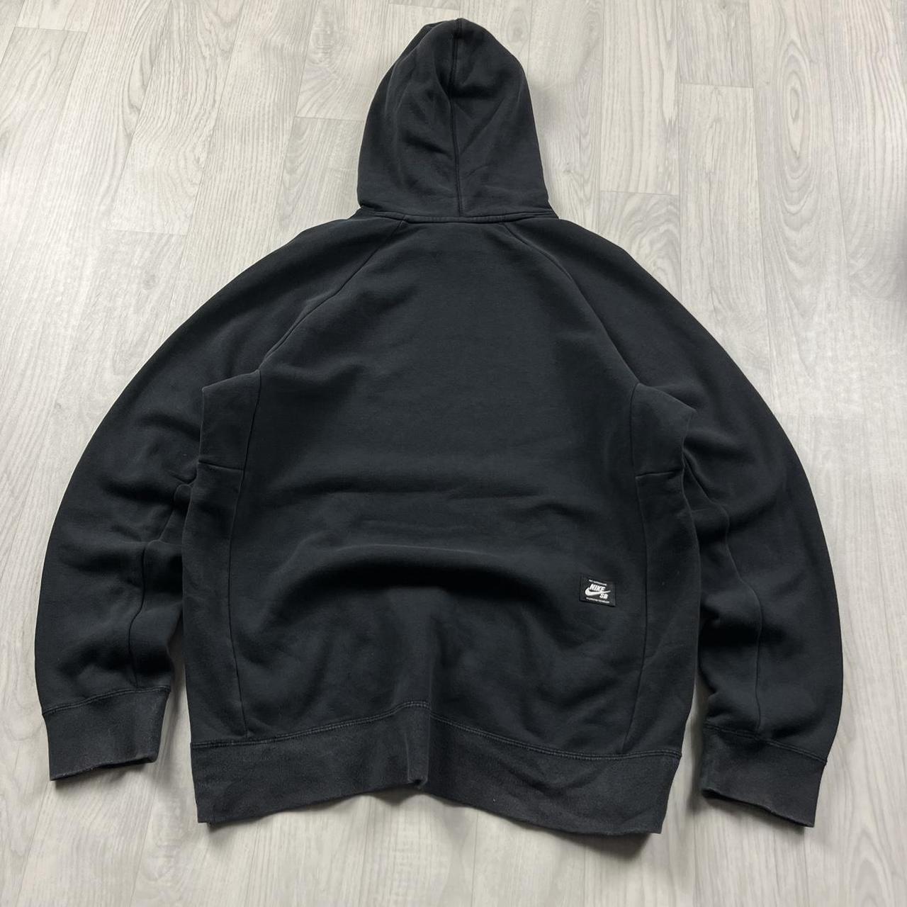VINTAGE NIKE SB HOODIE BLACK