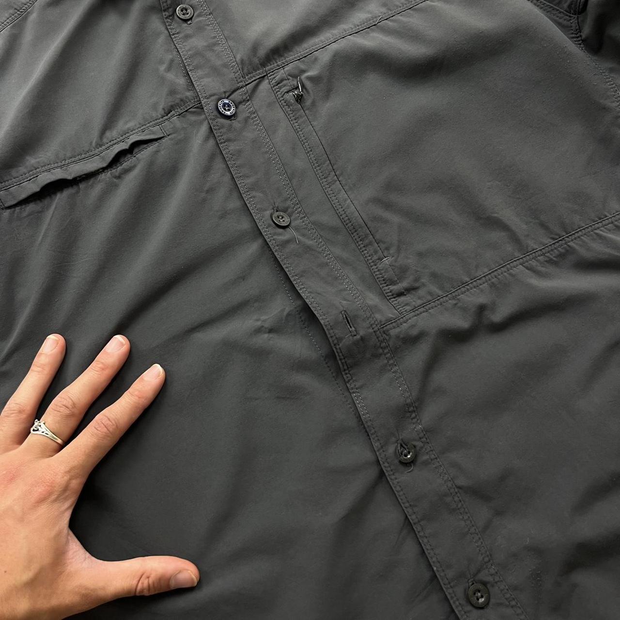 VINTAGE Y2K THE NORTH FACE UTILITY BUTTON UP SHORT SLEEVE SHIRT GREY
