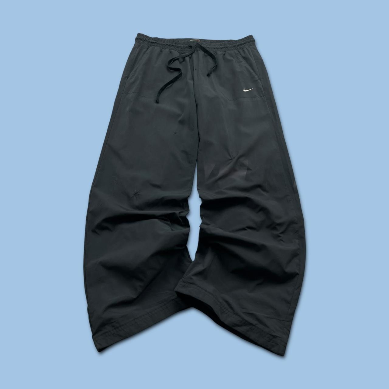 VINTAGE Y2K NIKE LOW RISE BAGGY TRACKSUIT BOTTOMS BLACK