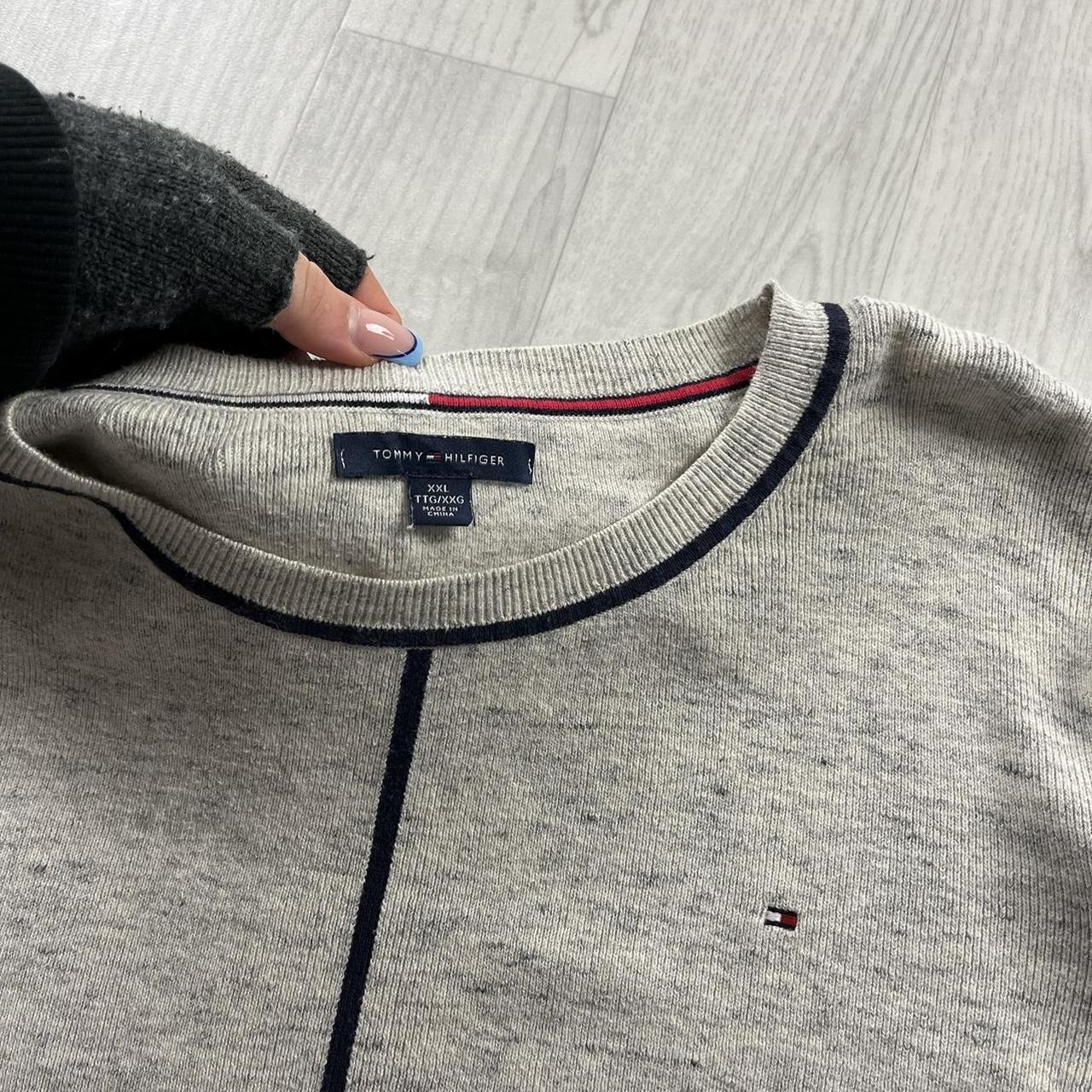 VINTAGE Y2K TOMMY HILFIGER KNITTED JUMPER GREY