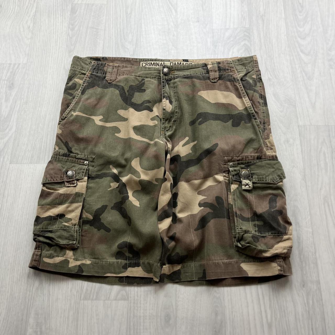 VINTAGE Y2K CRIMINAL DAMAGE BAGGY LOOSE CAMO SHORTS