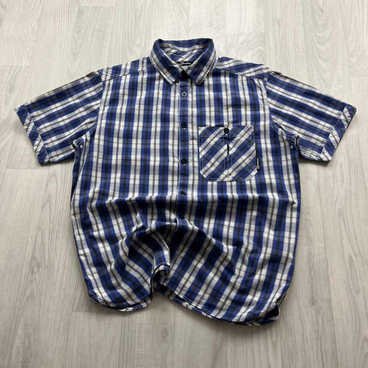 VINTAGE Y2K BERGHAUS CHECKERED SHORT SLEEVE SHIRT BLUE