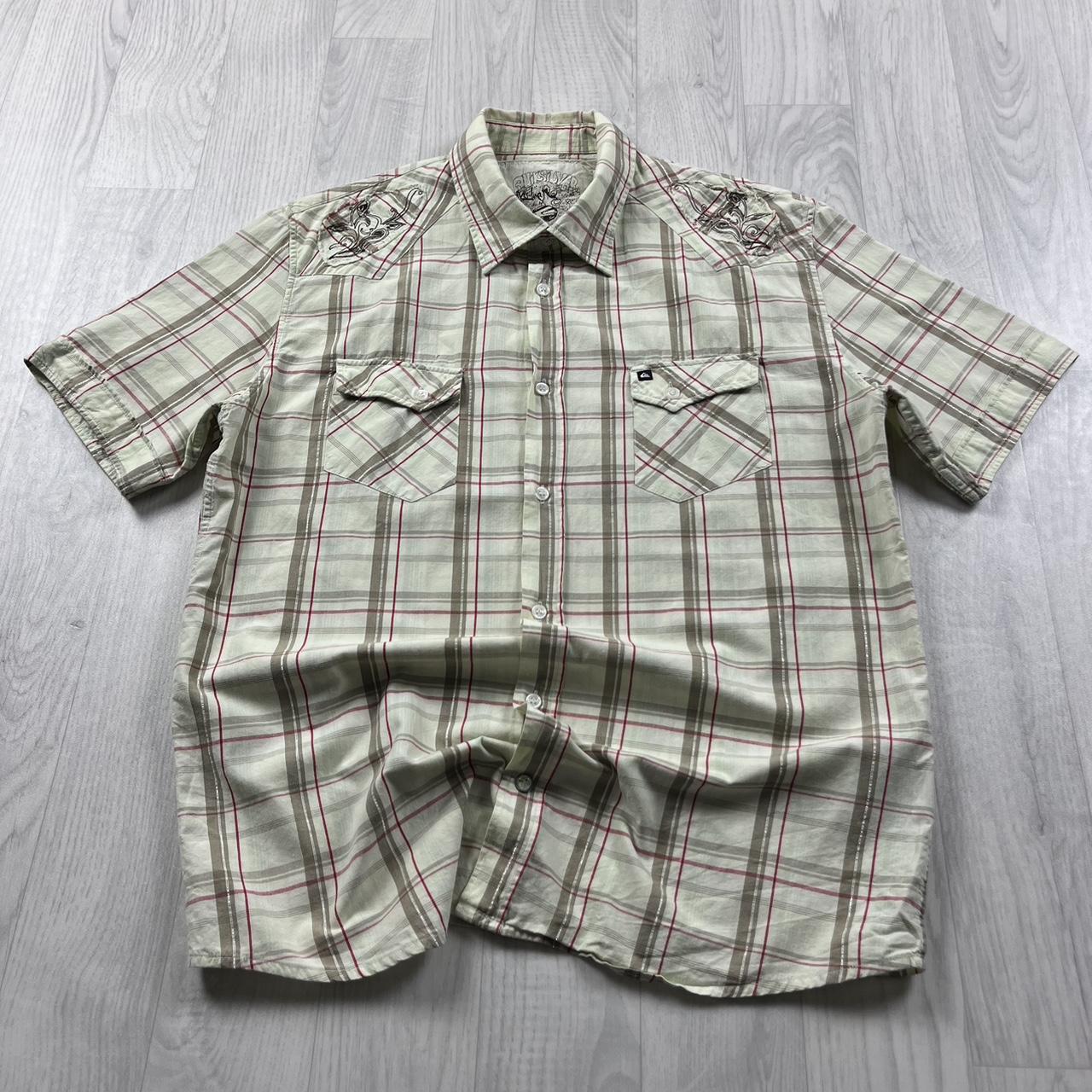 VINTAGE Y2K QUIKSILVER SHORT SLEEVE SHIRT