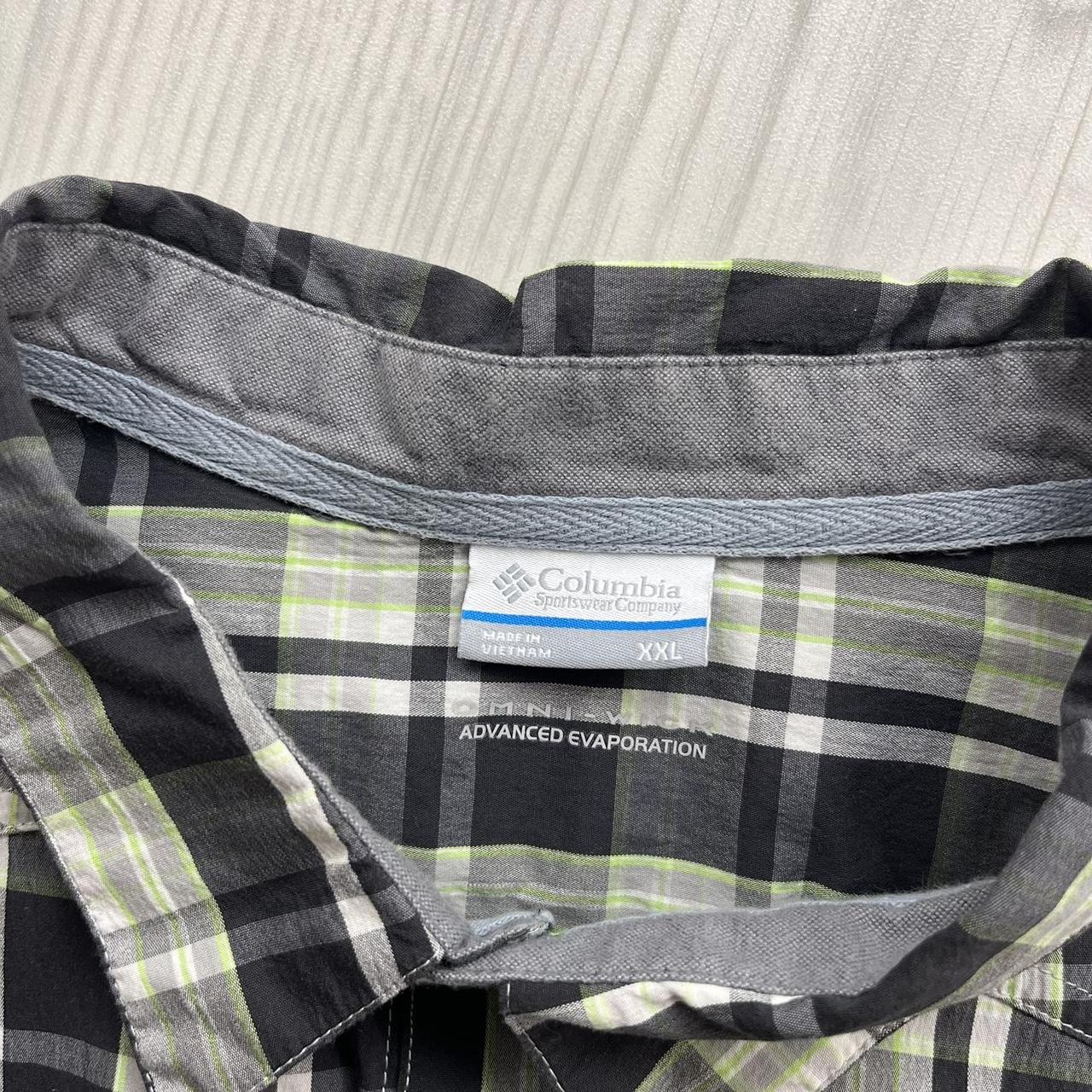 VINTAGE Y2K COLUMBIA CHECKERED SHORT SLEEVE BUTTON UP SHIRT BLACK
