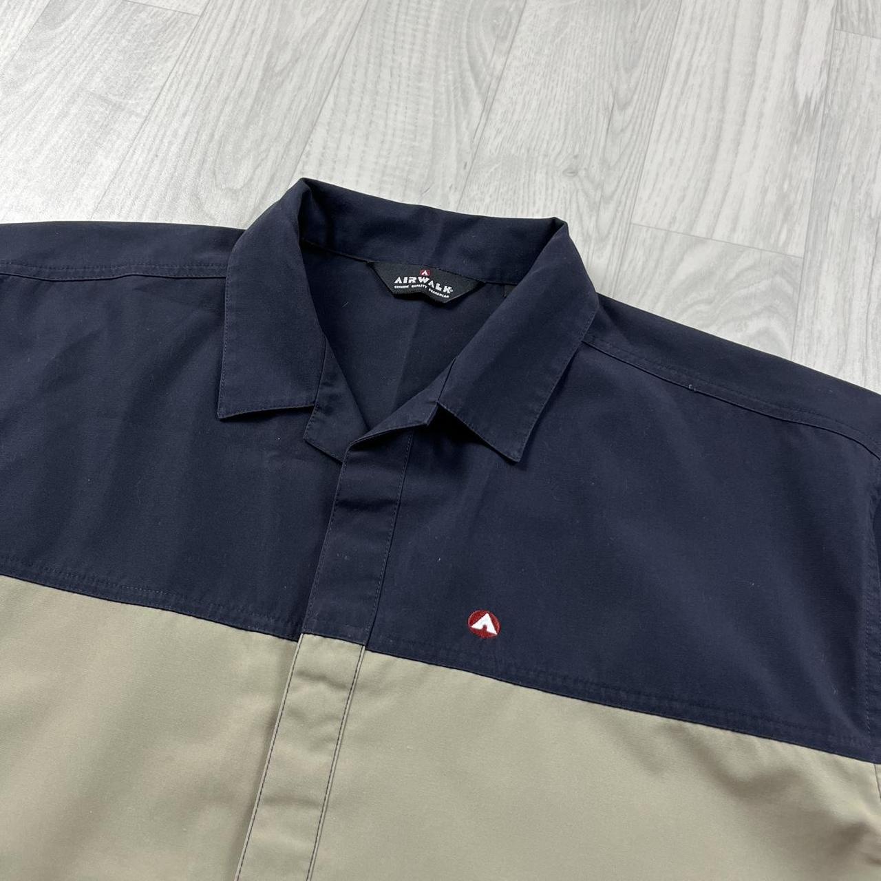 VINTAGE Y2K AIRWALK SHORT SLEEVE SHIRT NAVY BEIGE