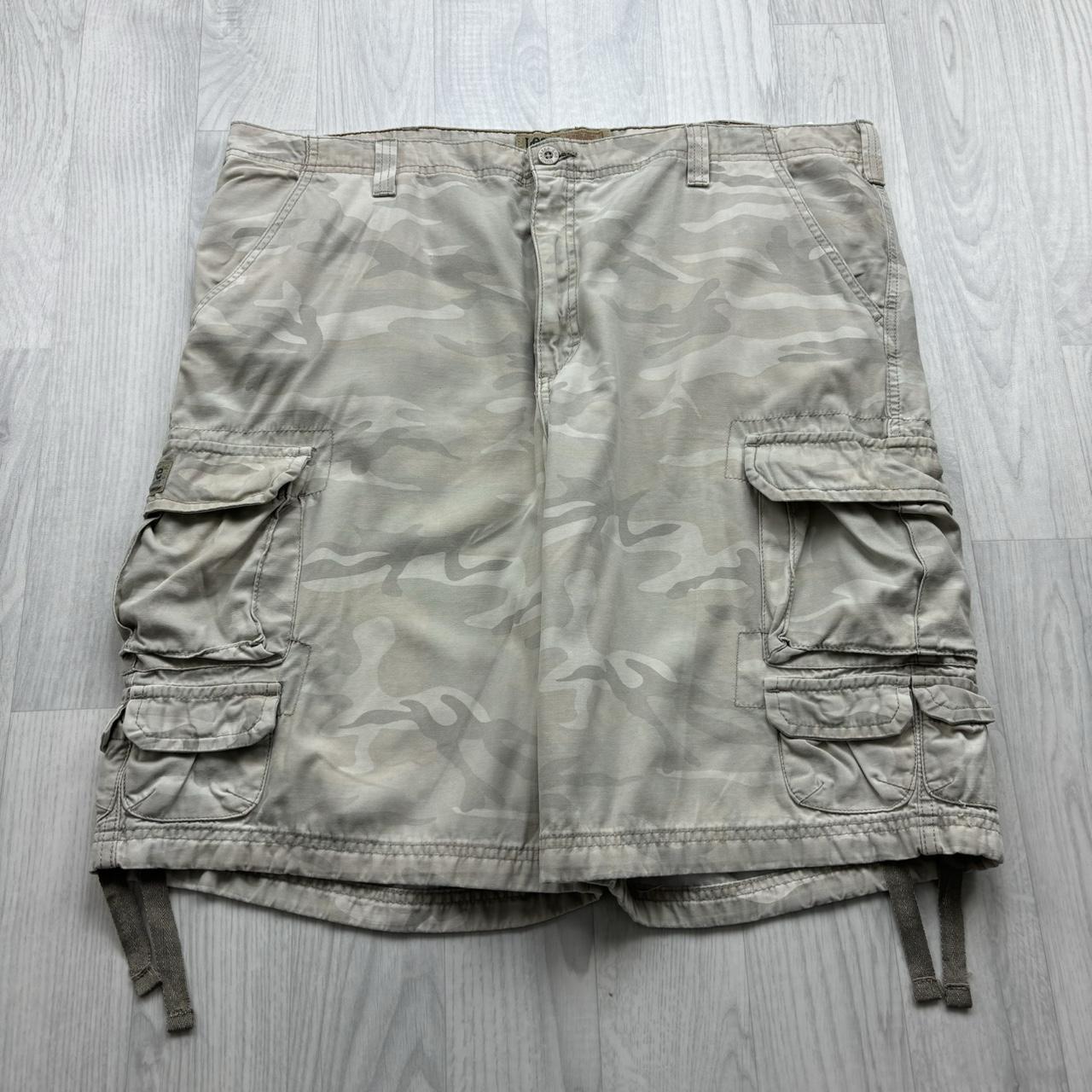 VINTAGE Y2K LEE BAGGY LOOSE CAMO SHORTS CREAM