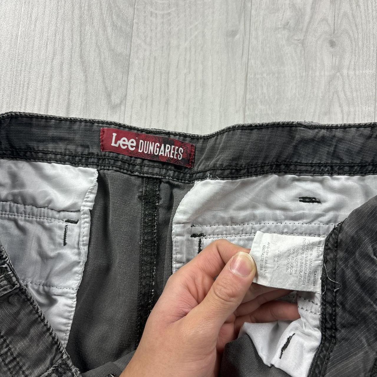 VINTAGE Y2K LEE BAGGY LOOSE CAMO SHORTS GREY