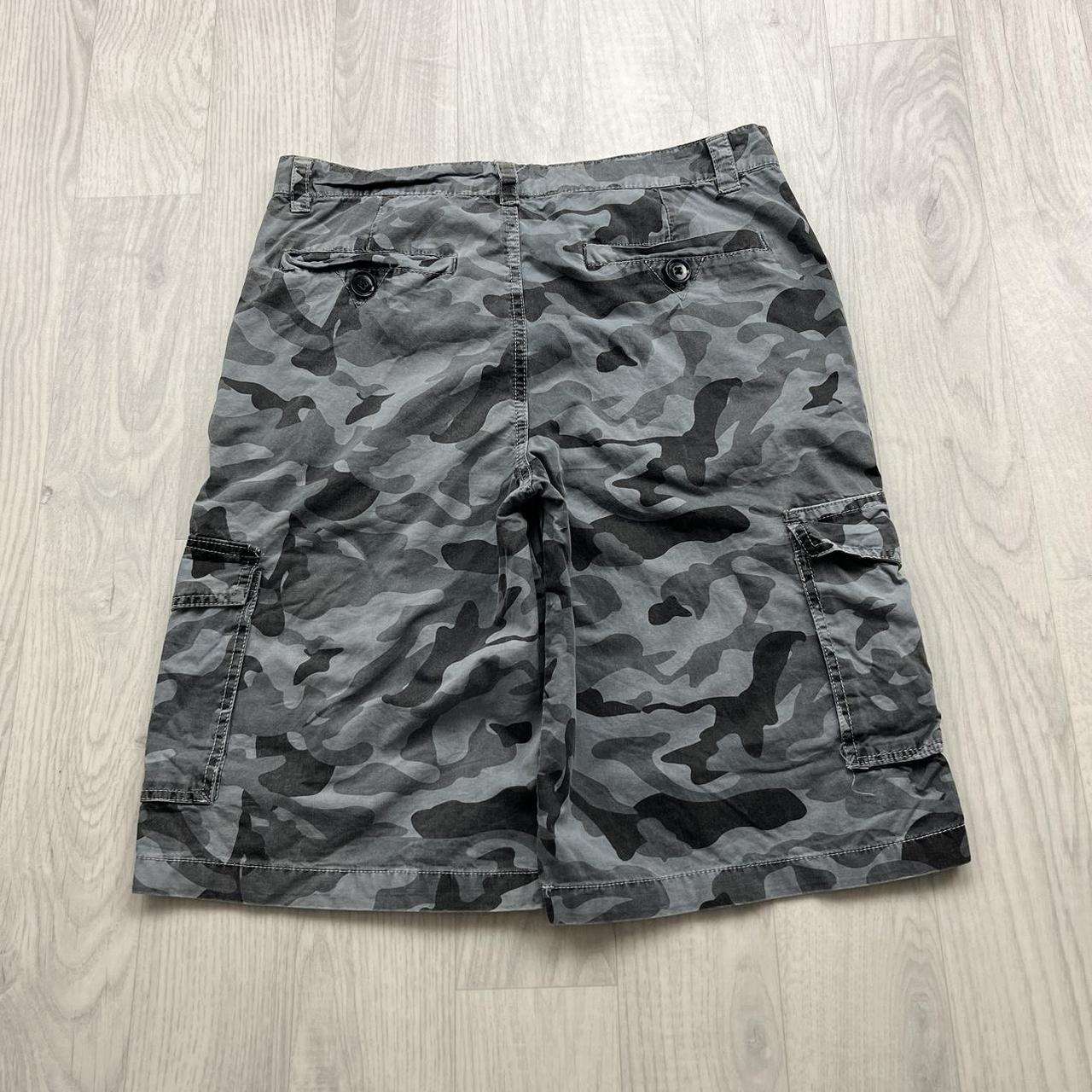 VINTAGE Y2K BAGGY CAMO CARGO SHORTS BLUE