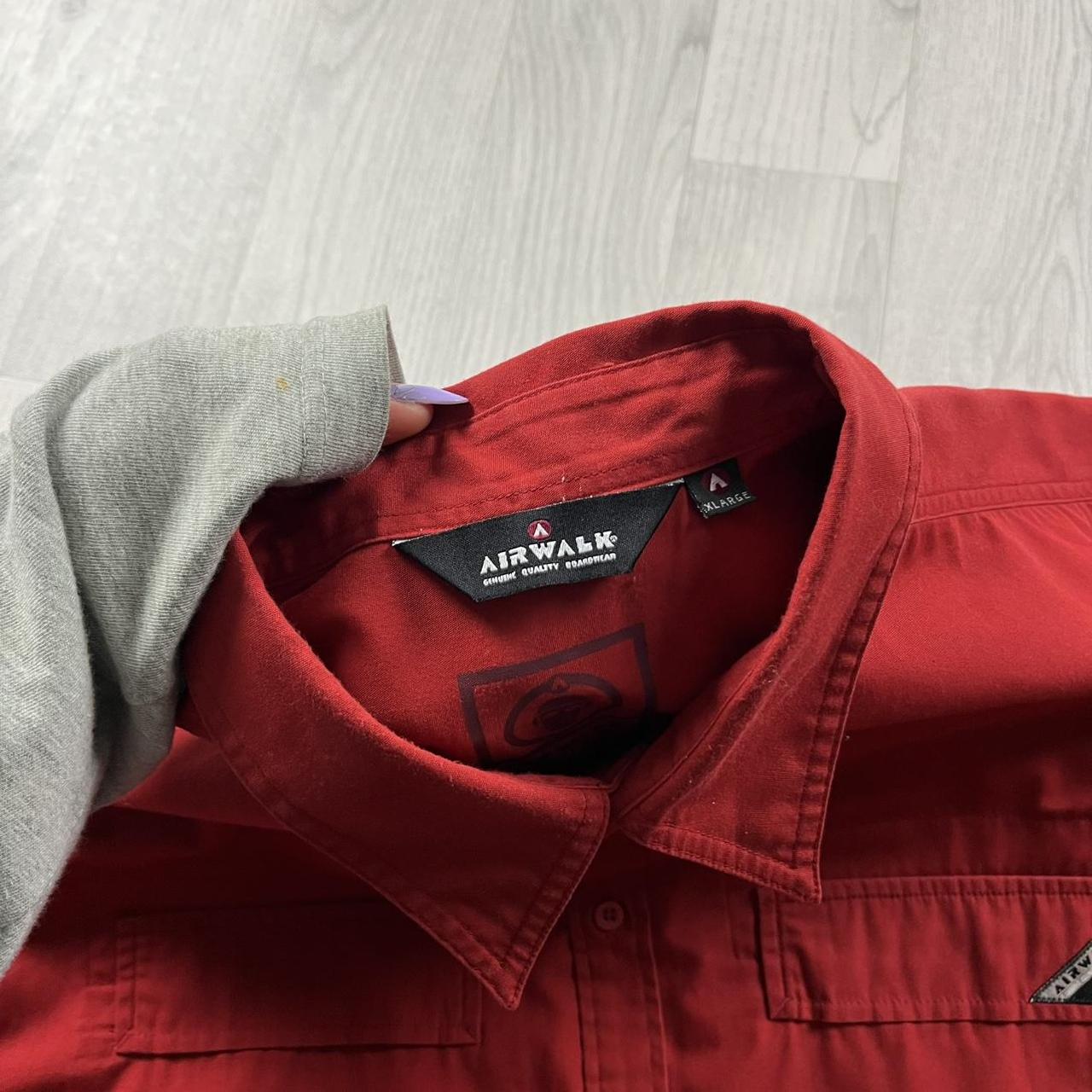 VINTAGE Y2K AIRWALK SHORT SLEEVE SHIRT RED
