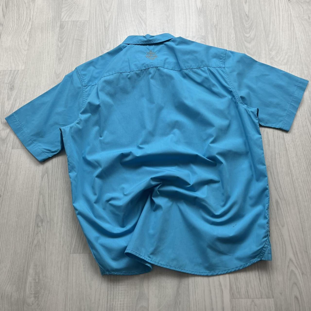 VINTAGE Y2K QUIKSILVER SHORT SLEEVE SHIRT BLUE
