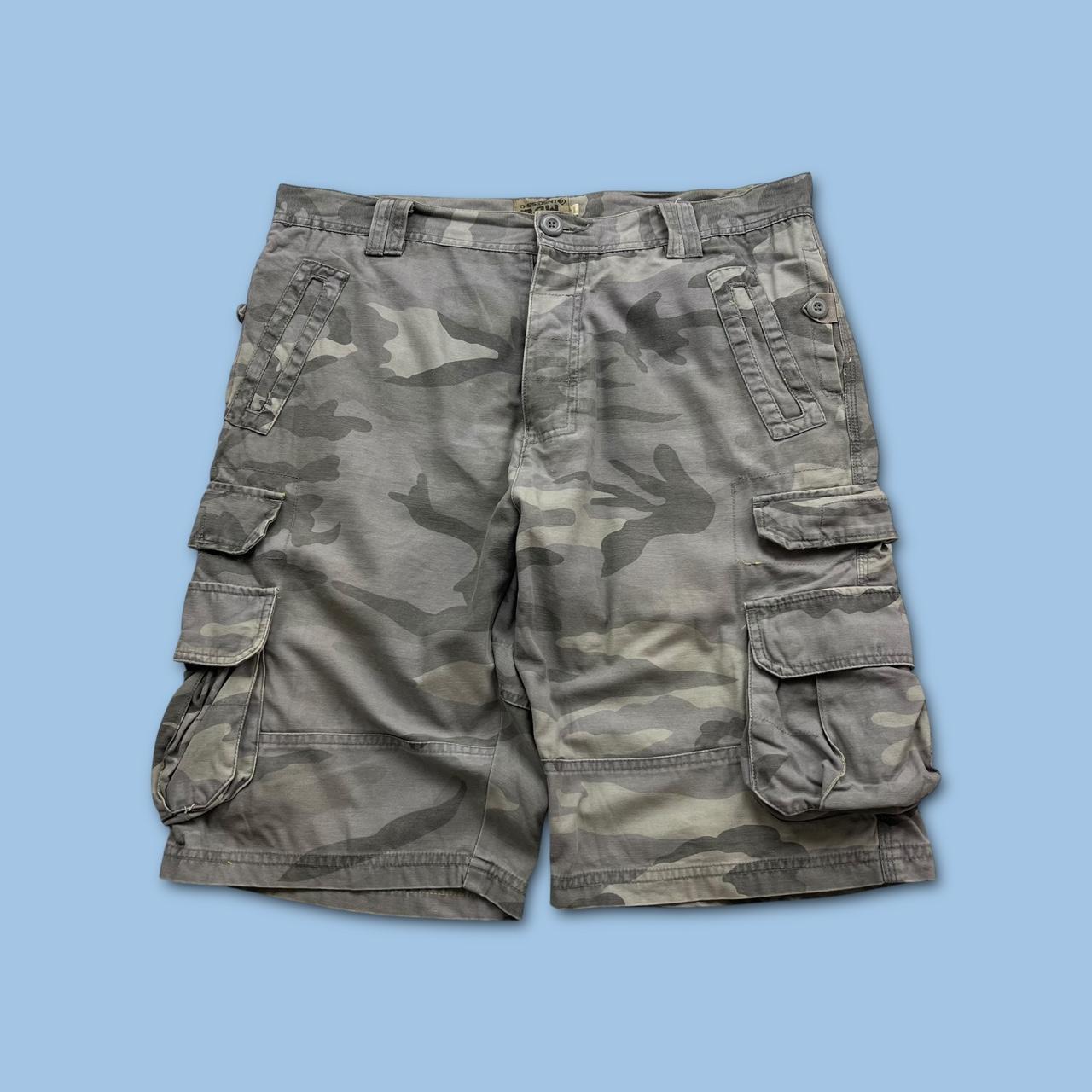 VINTAGE Y2K BAGGY CAMO CARGO SHORTS GREY