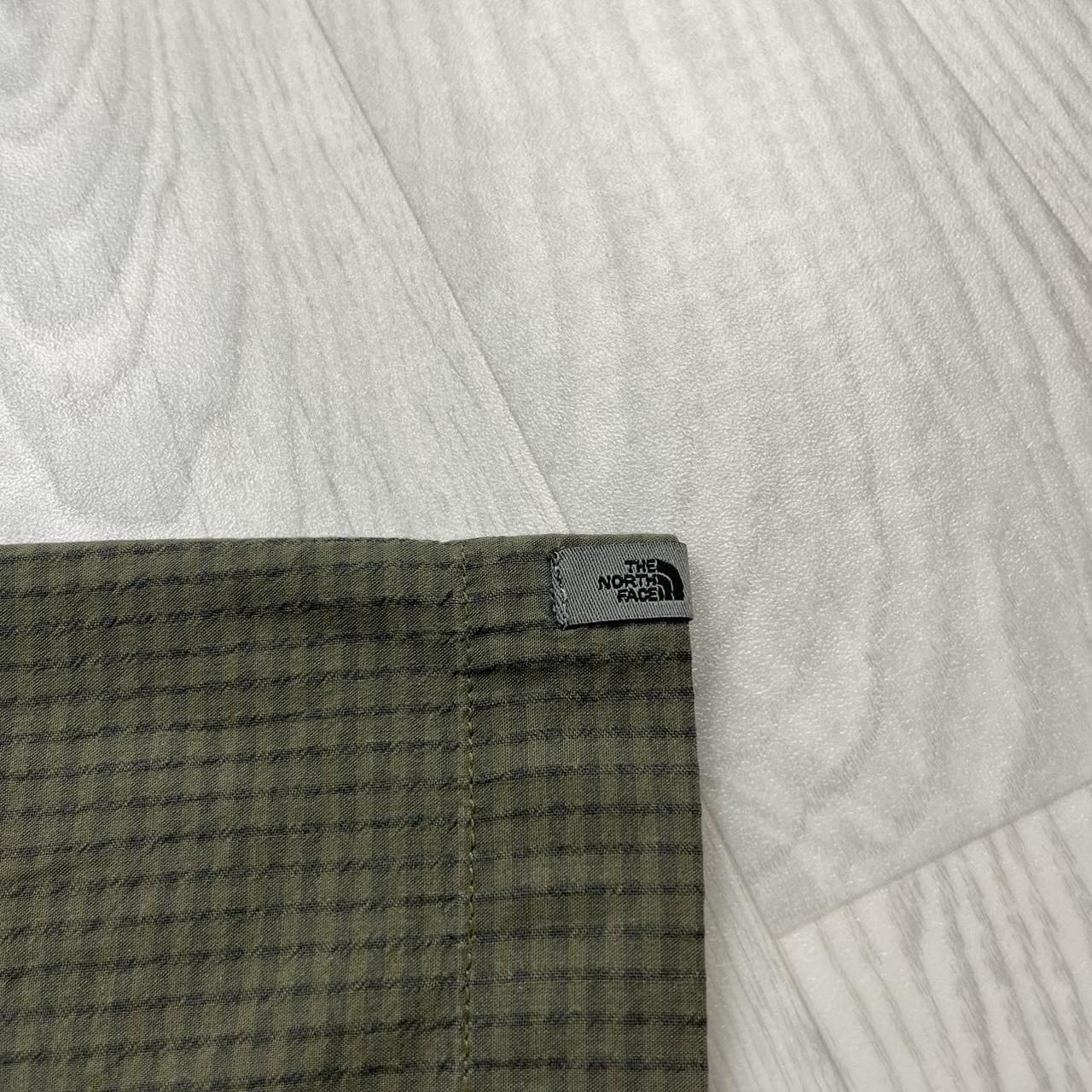 VINTAGE Y2K THE NORTH FACE SHORT SLEEVE SHIRT KHAKI GREEN