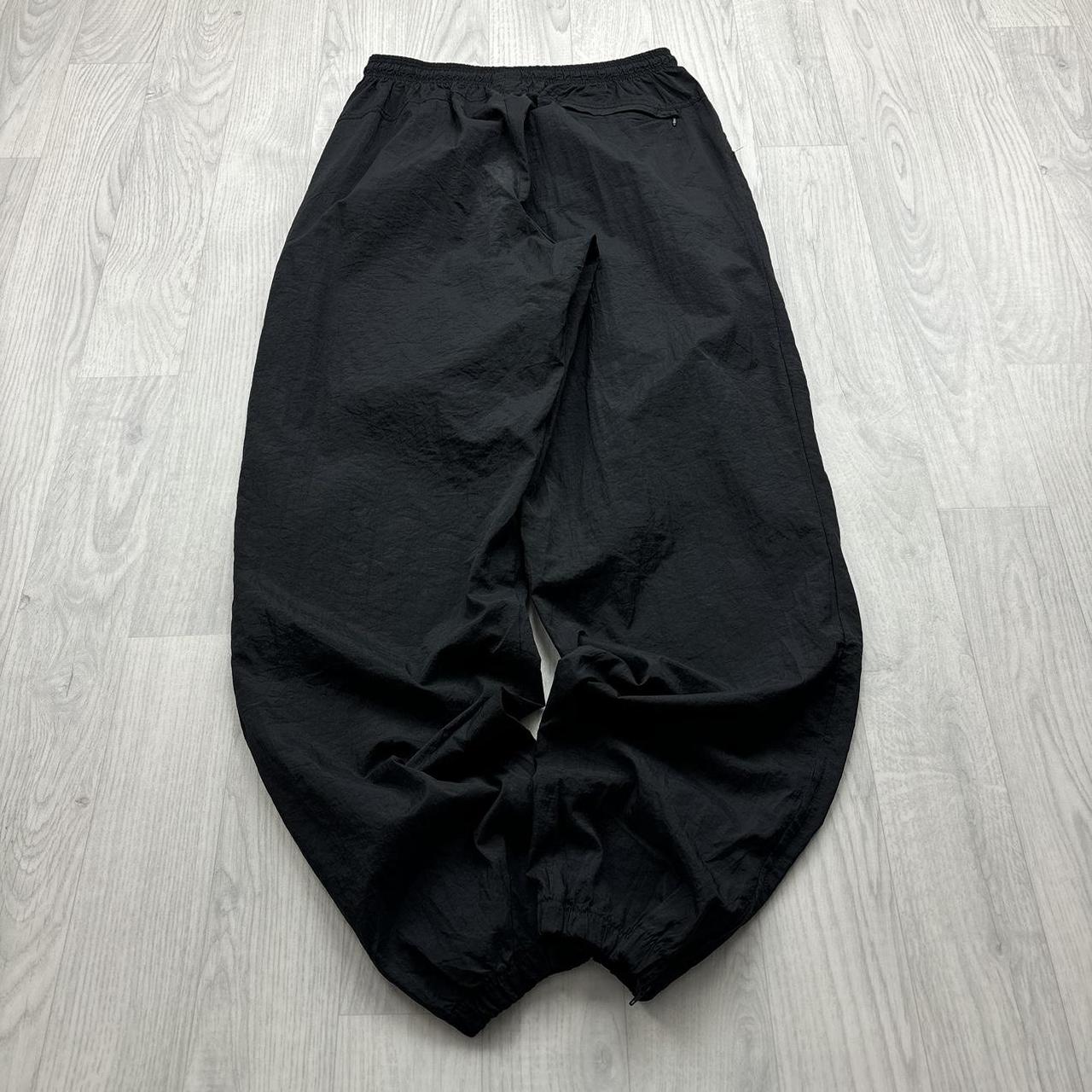 VINTAGE 90s NIKE BAGGY SHELL TRACKSUIT BOTTOMS BLACK