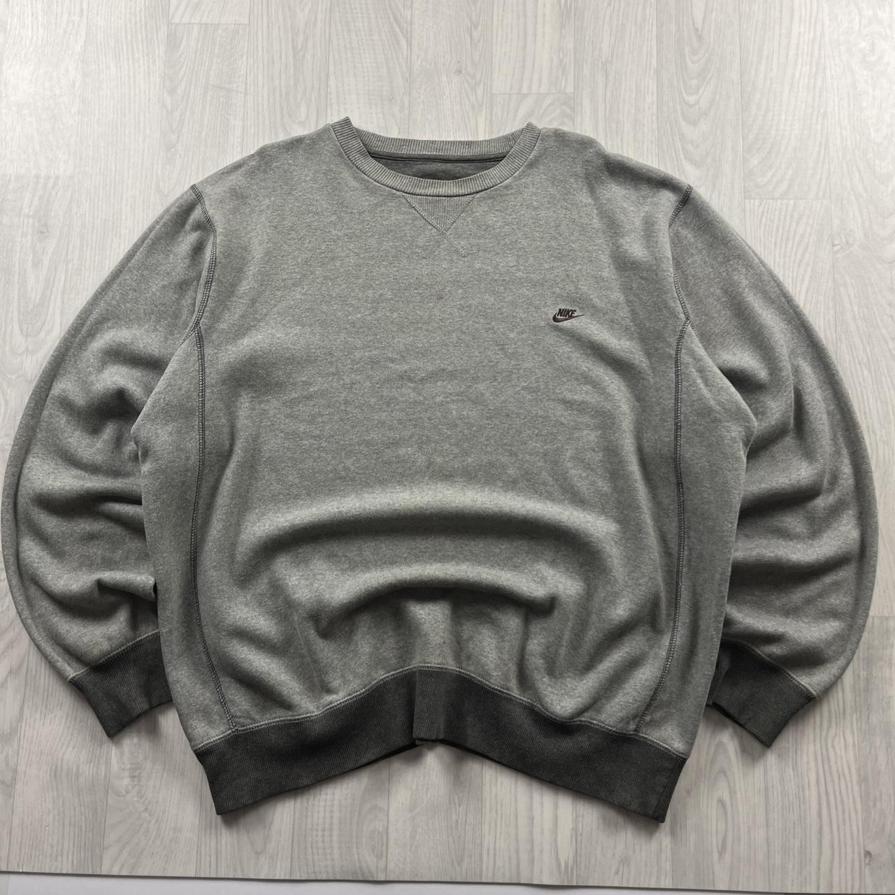 VINTAGE Y2K NIKE SWEATSHIRT GREY