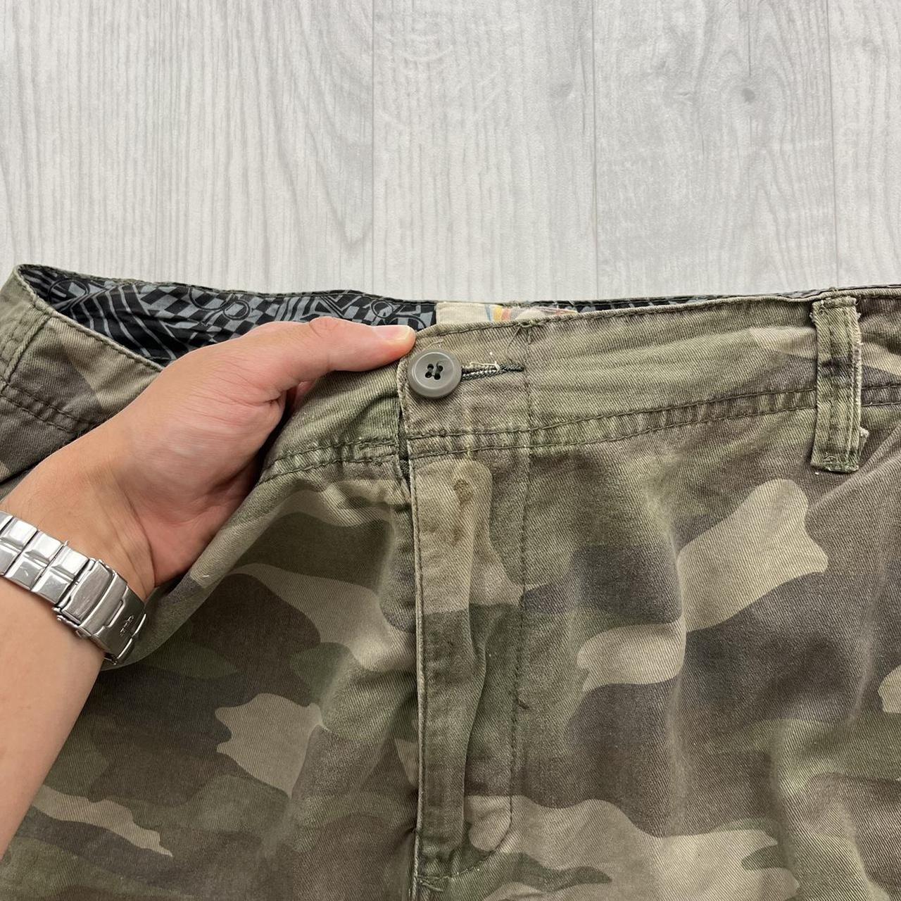 VINTAGE Y2K OCEAN PACIFIC BAGGY CAMO CARGO SHORTS