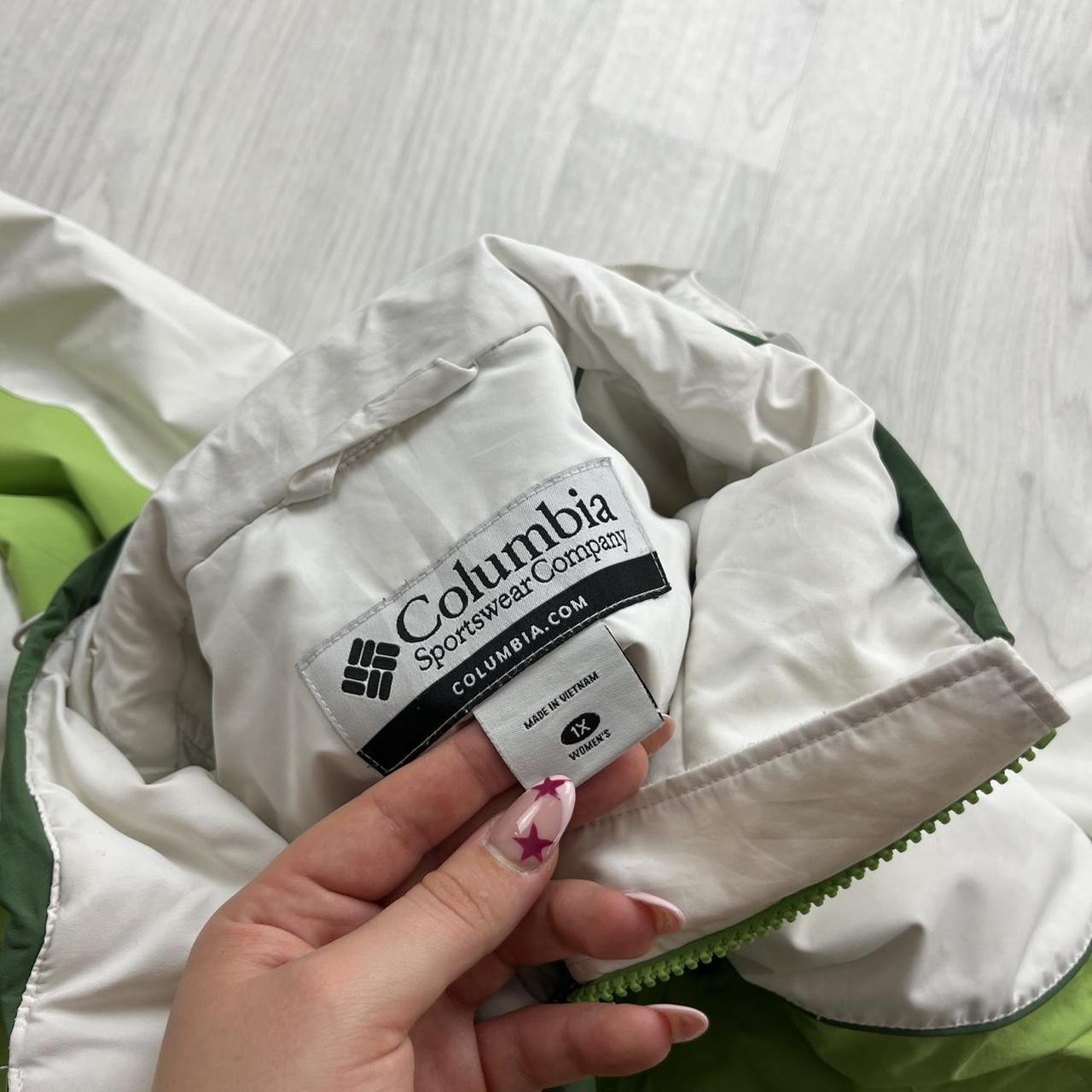VINTAGE 00s COLUMBIA PANELLED TECHNICAL HOODED JACKET WHITE GREEN