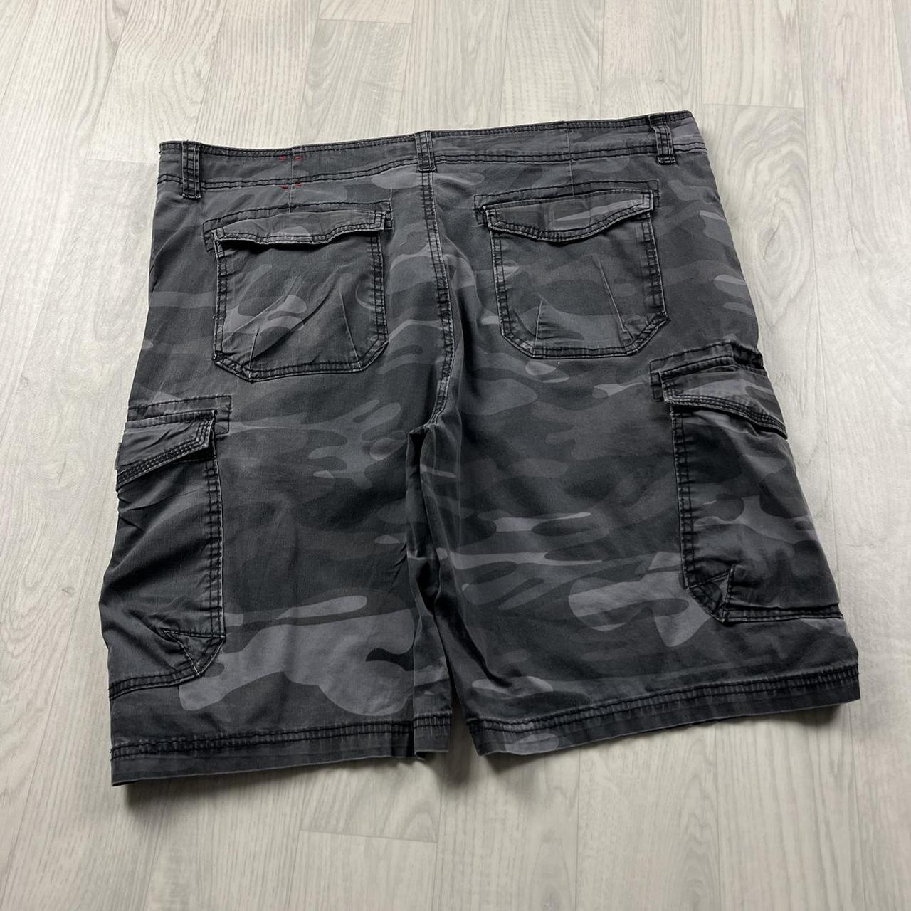 VINTAGE Y2K UNION BAY BAGGY LOOSE CAMO SHORTS GREY