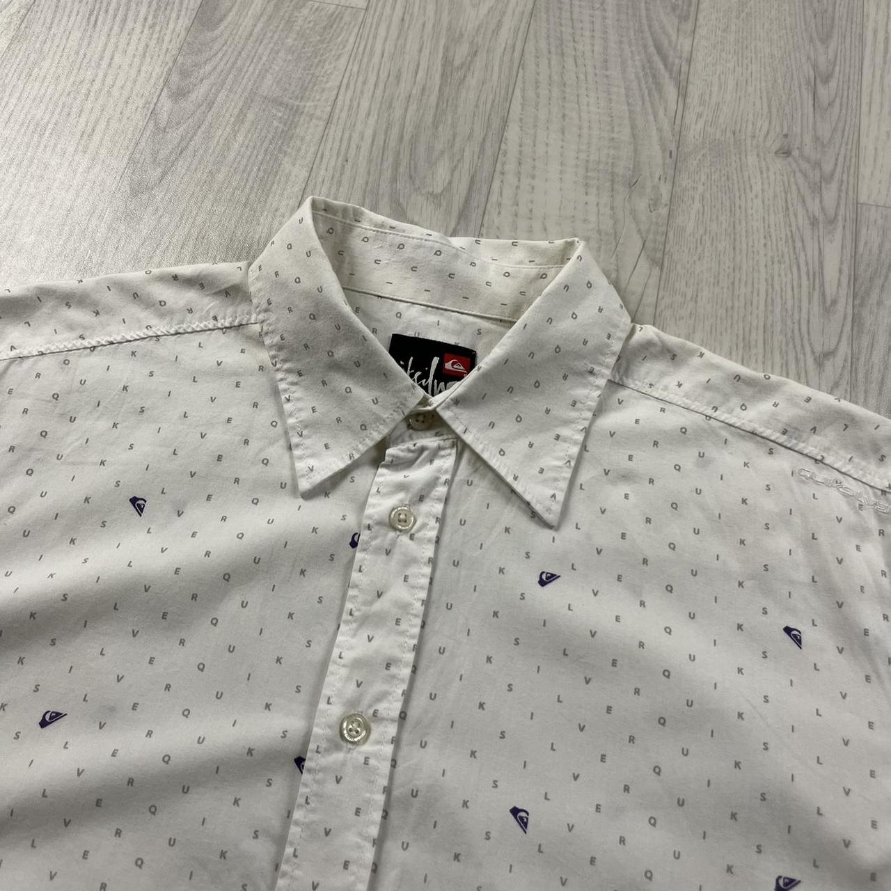 VINTAGE Y2K QUIKSILVER SHORT SLEEVE SHIRT WHITE