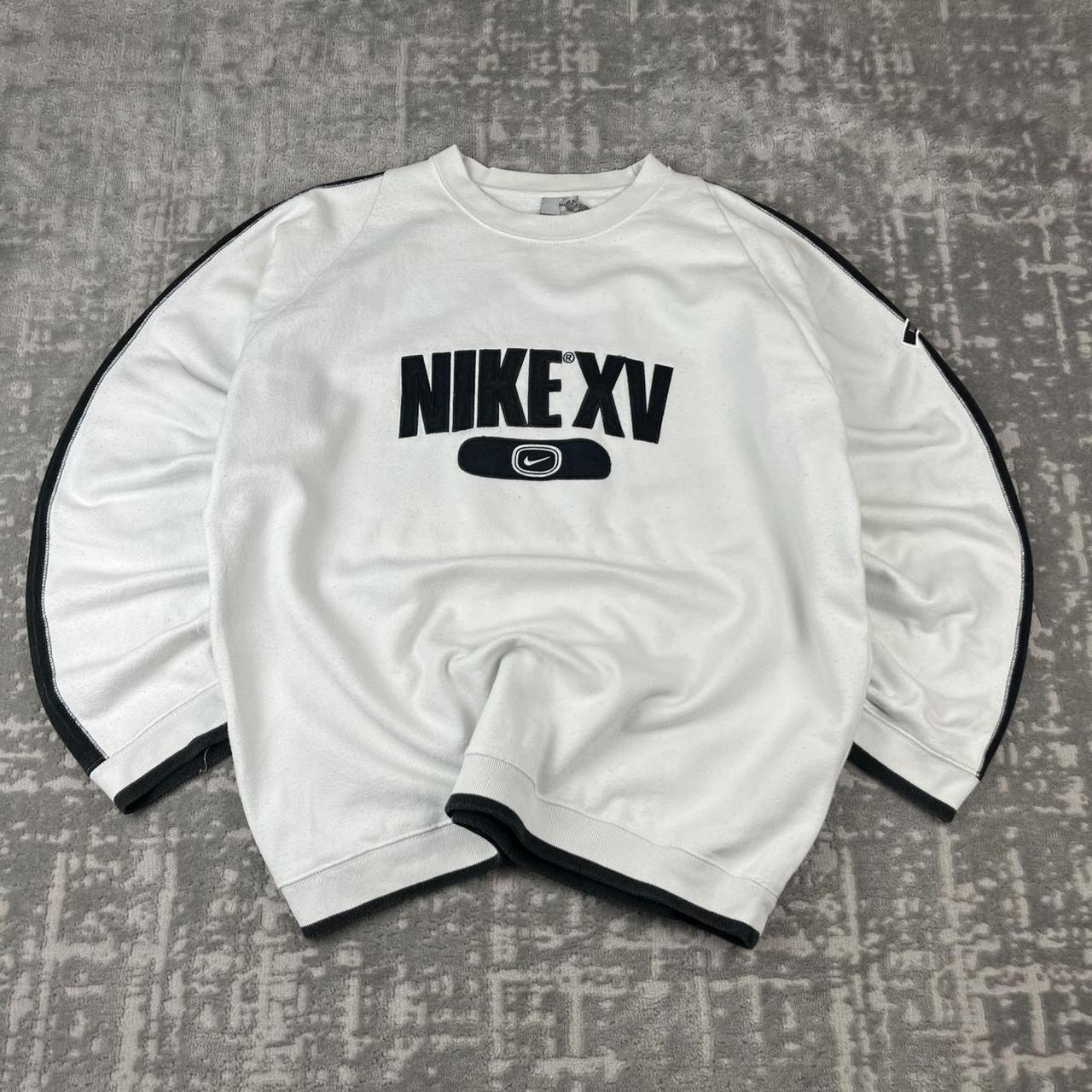 VINTAGE Y2K NIKE SPELL OUT BOXY SWEATSHIRT WHITE