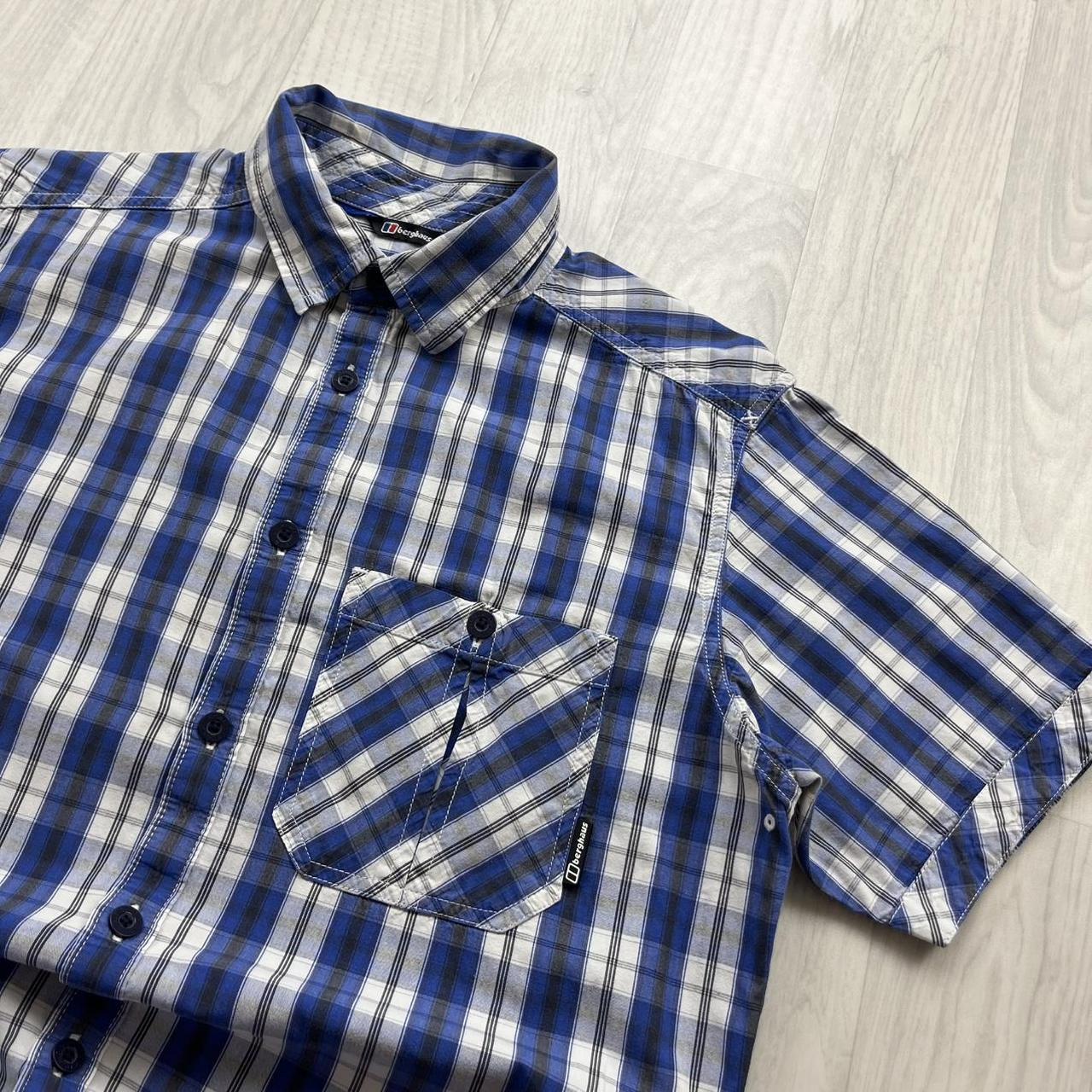 VINTAGE Y2K BERGHAUS CHECKERED SHORT SLEEVE SHIRT BLUE