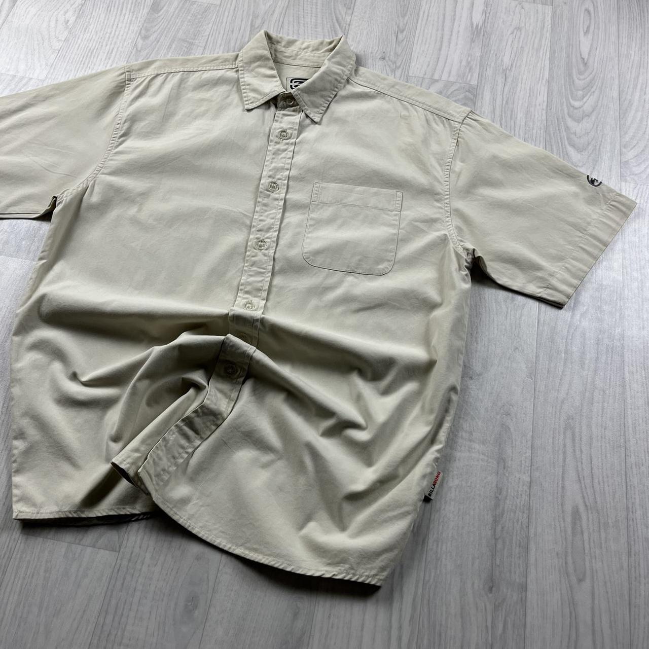 VINTAGE Y2K BILLABONG SHORT SLEEVE SHIRT CREAM