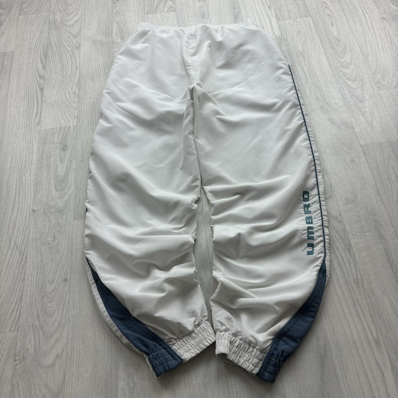 VINTAGE Y2K UMBRO BAGGY TRACKSUIT BOTTOMS WHITE