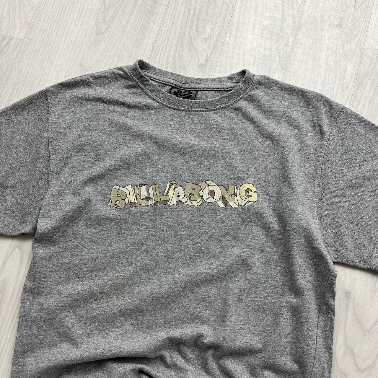VINTAGE Y2K BILLABONG SPELL OUT GRAPHIC T SHIRT GREY