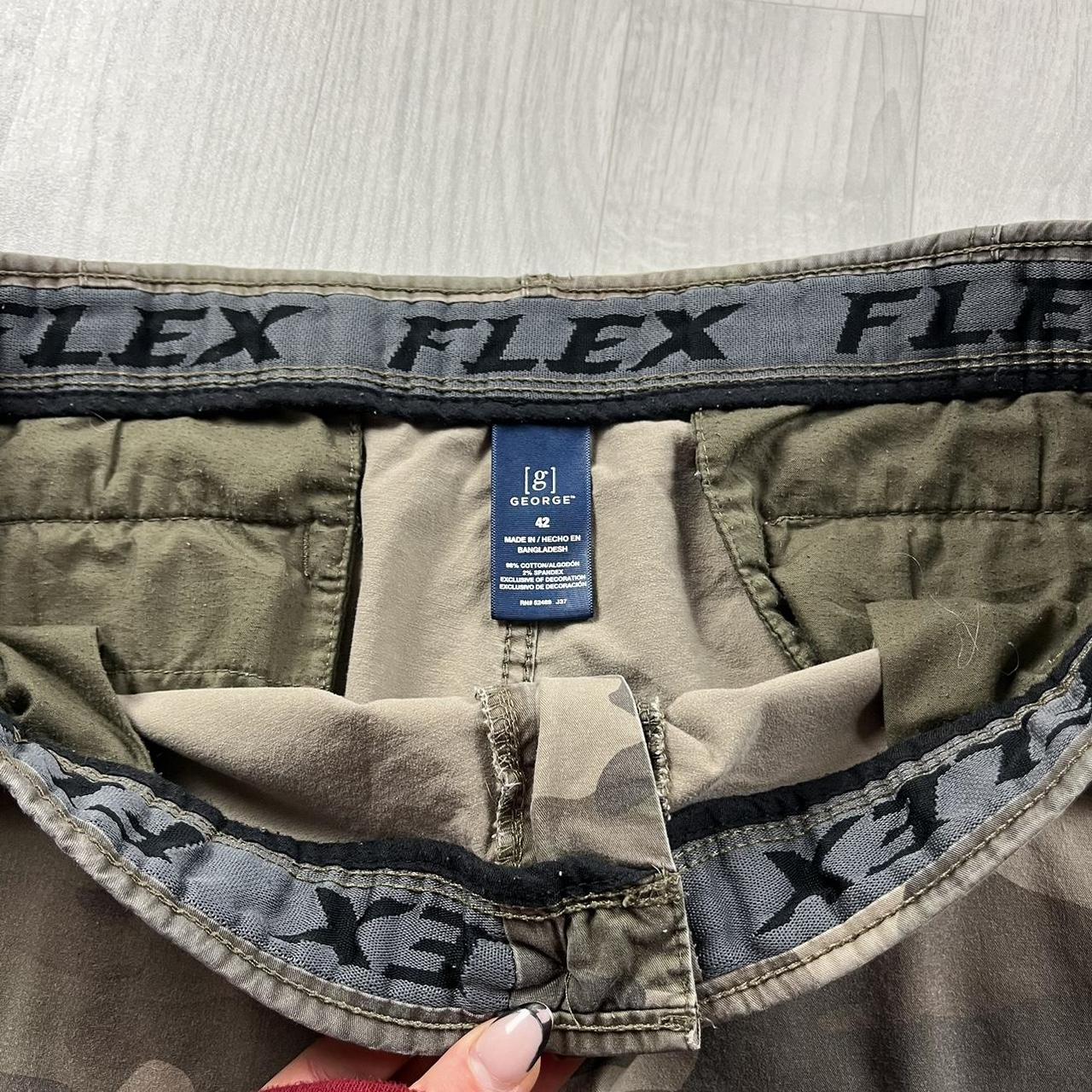 VINTAGE Y2K BAGGY LOOSE CAMO SHORTS