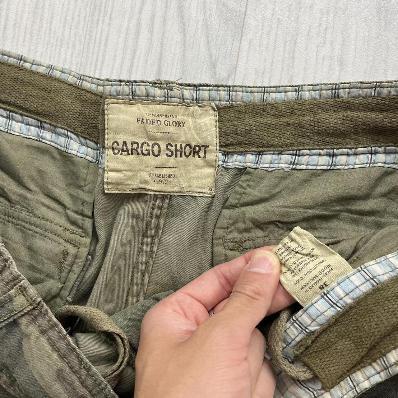 VINTAGE Y2K FADED GLORY BAGGY CAMO CARGO SHORTS