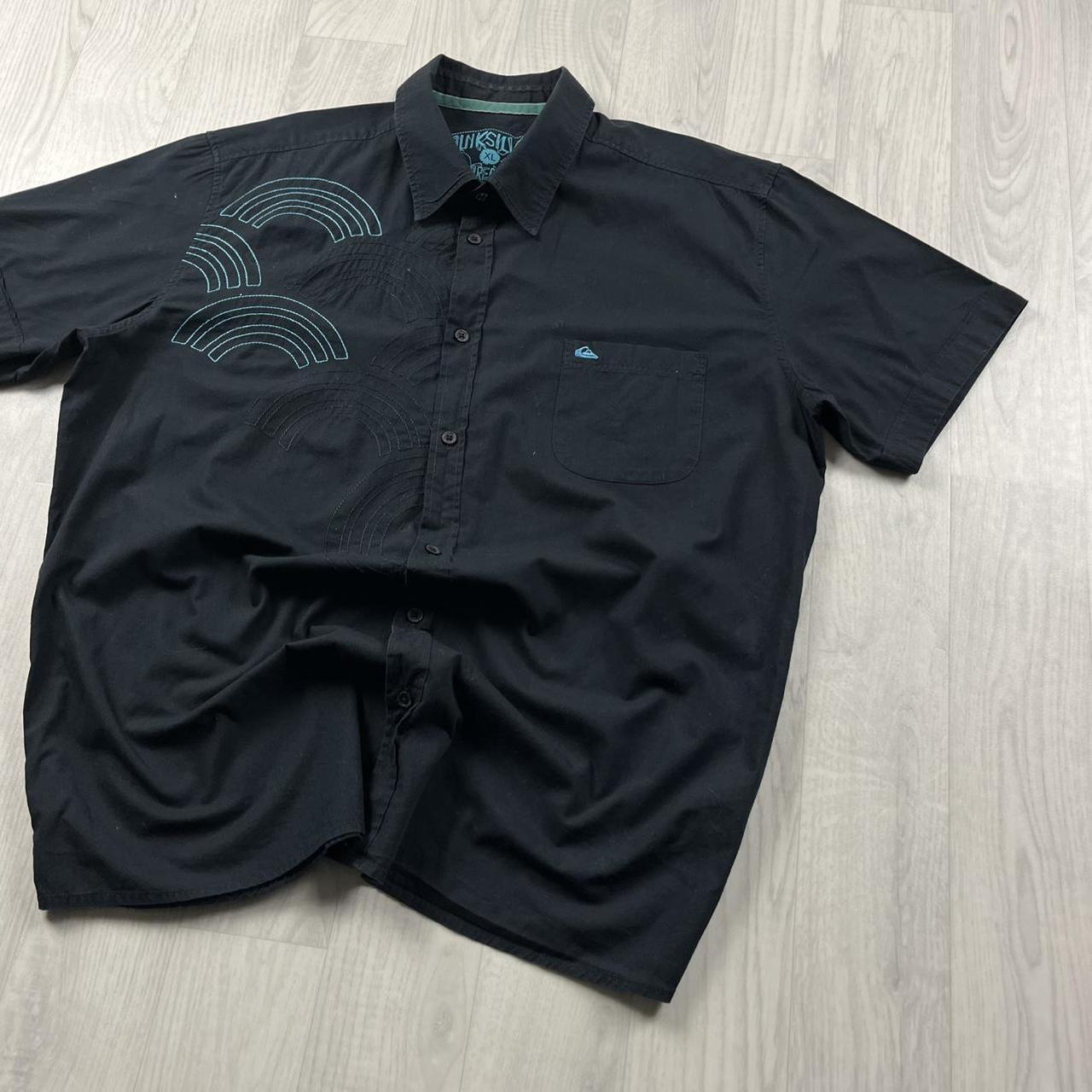 VINTAGE Y2K QUIKSILVER SHORT SLEEVE SHIRT NAVY BLUE