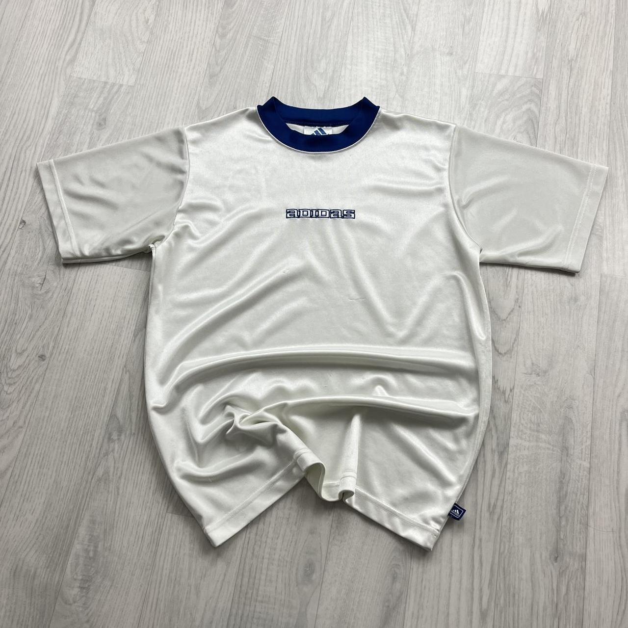 VINTAGE Y2K ADIDAS SPELL OUT T SHIRT WHITE