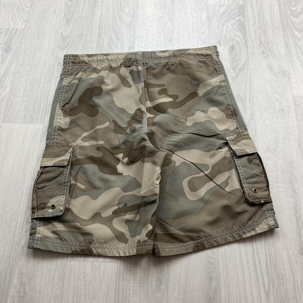 VINTAGE Y2K BAGGY CAMO CARGO BOARD SHORTS