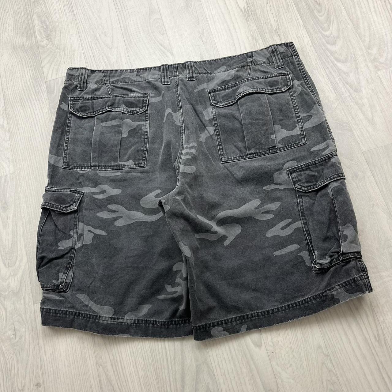 VINTAGE Y2K ROUTE 66 BAGGY CAMO CARGO SHORTS GREY