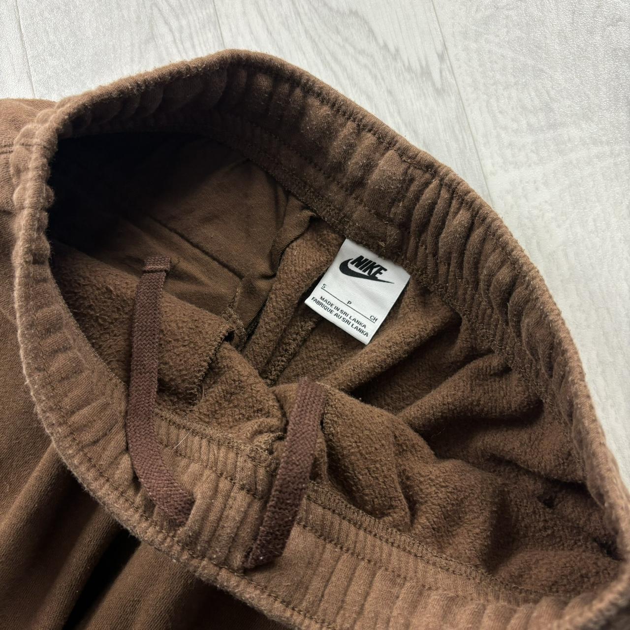 NIKE BAGGY SWEATPANTS BROWN