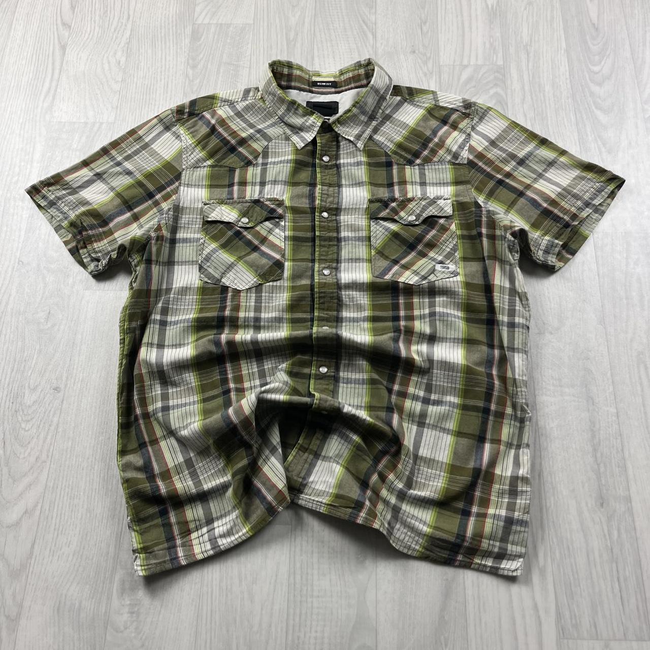 VINTAGE Y2K OAKLEY CHECKERED SHORT SLEEVE SHIRT GREEN