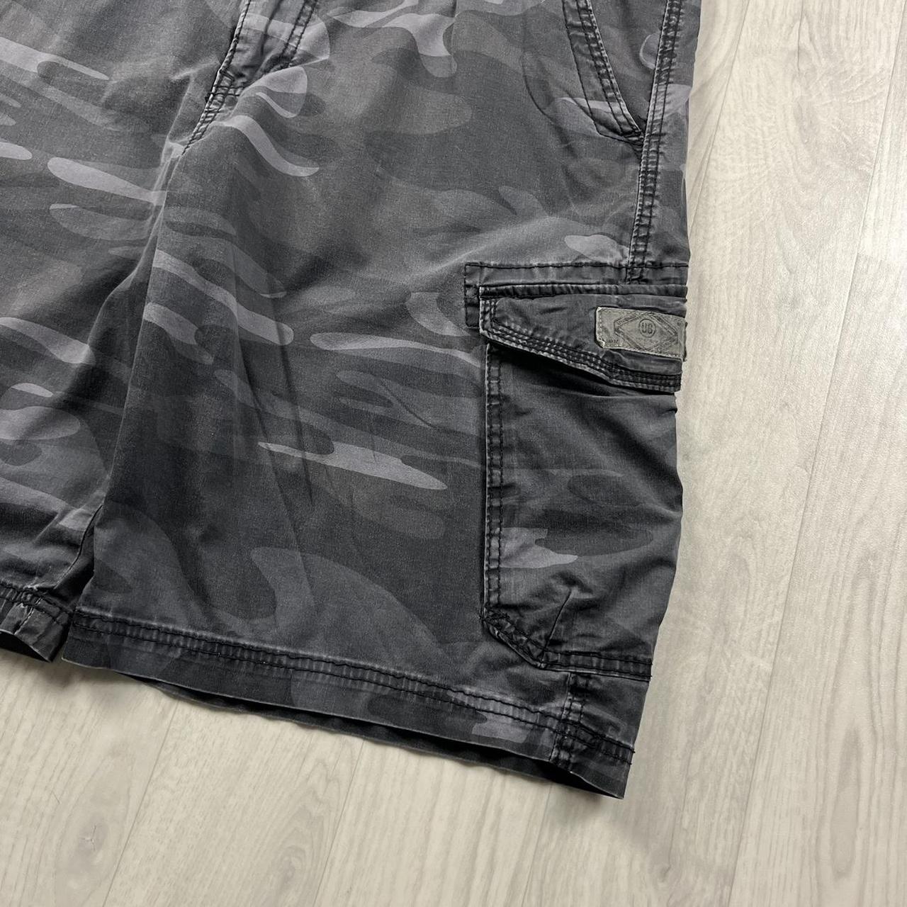 VINTAGE Y2K UNION BAY BAGGY LOOSE CAMO SHORTS GREY