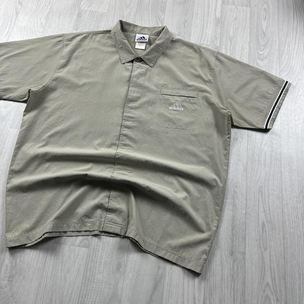 VINTAGE 90s ADIDAS SHORT SLEEVE SHIRT BEIGE