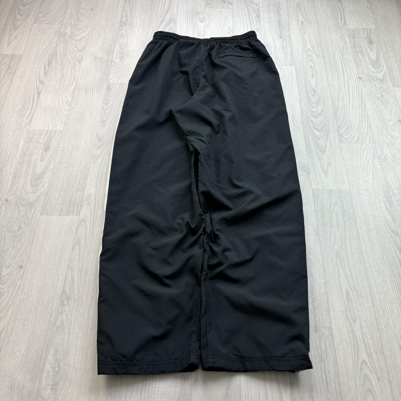 VINTAGE Y2K NIKE BAGGY SIDE STRIPE TRACKSUIT BOTTOMS BLACK