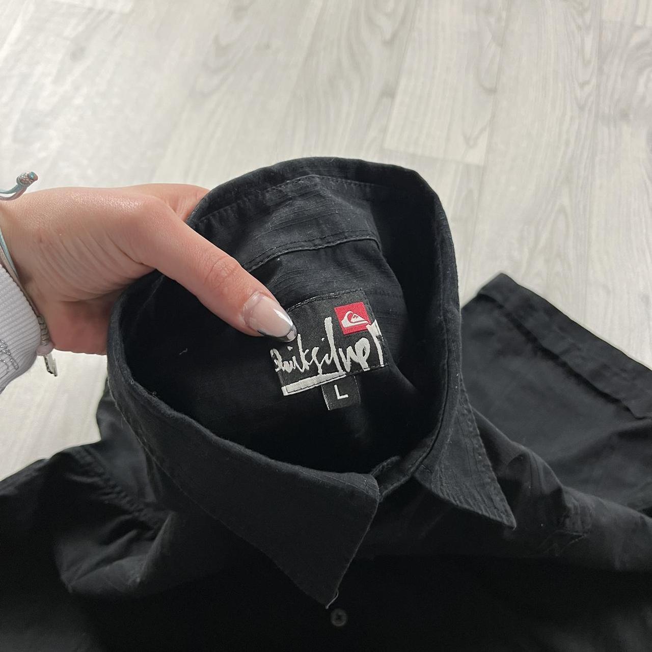 VINTAGE Y2K QUIKSILVER SHORT SLEEVE SHIRT BLACK