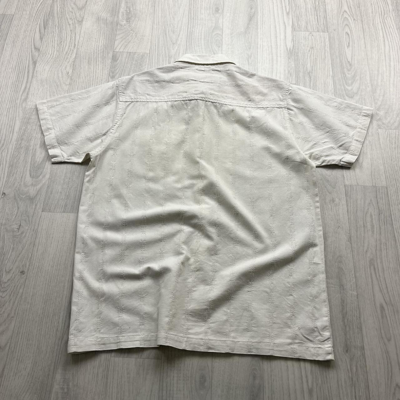 VINTAGE Y2K ANIMAL SHORT SLEEVE SHIRT WHITE / CREAM