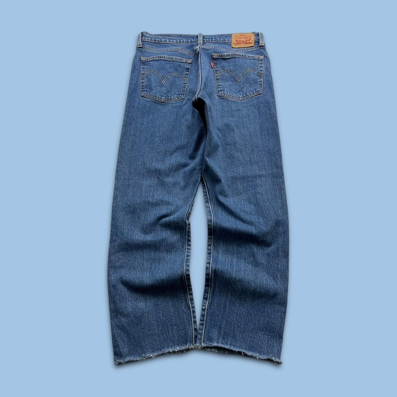 VINTAGE LEVIS 501 STRAIGHT LEG JEANS BLUE