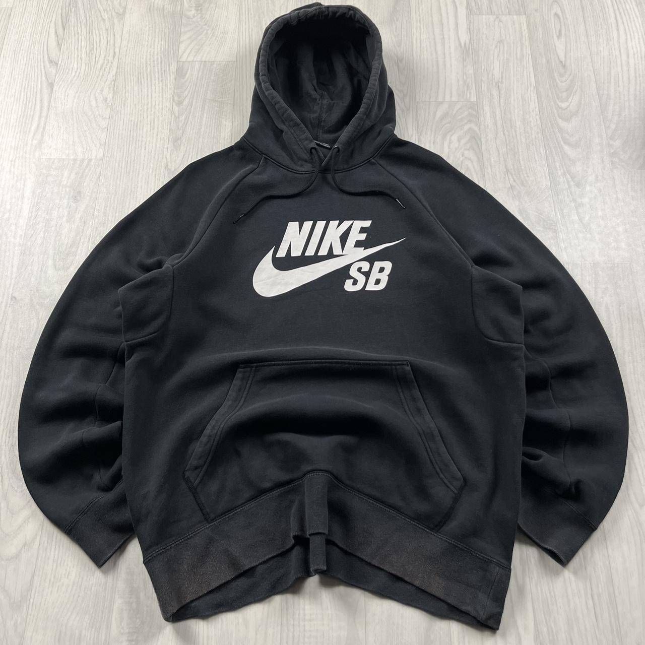 VINTAGE NIKE SB HOODIE BLACK