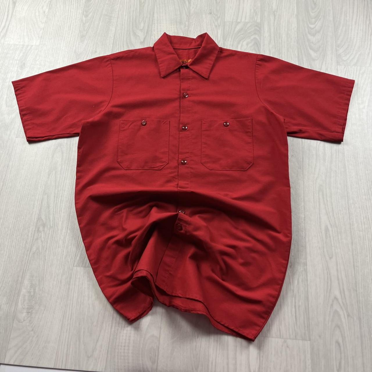 VINTAGE Y2K SHORT SLEEVE SHIRT RED
