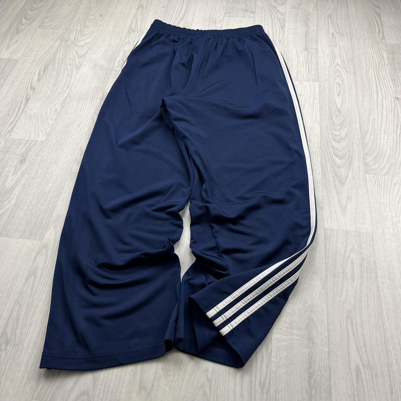 VINTAGE Y2K ADIDAS SIDE STRIPE BAGGY WIDE LEG TRACKSUIT BOTTOMS NAVY WHITE (M)