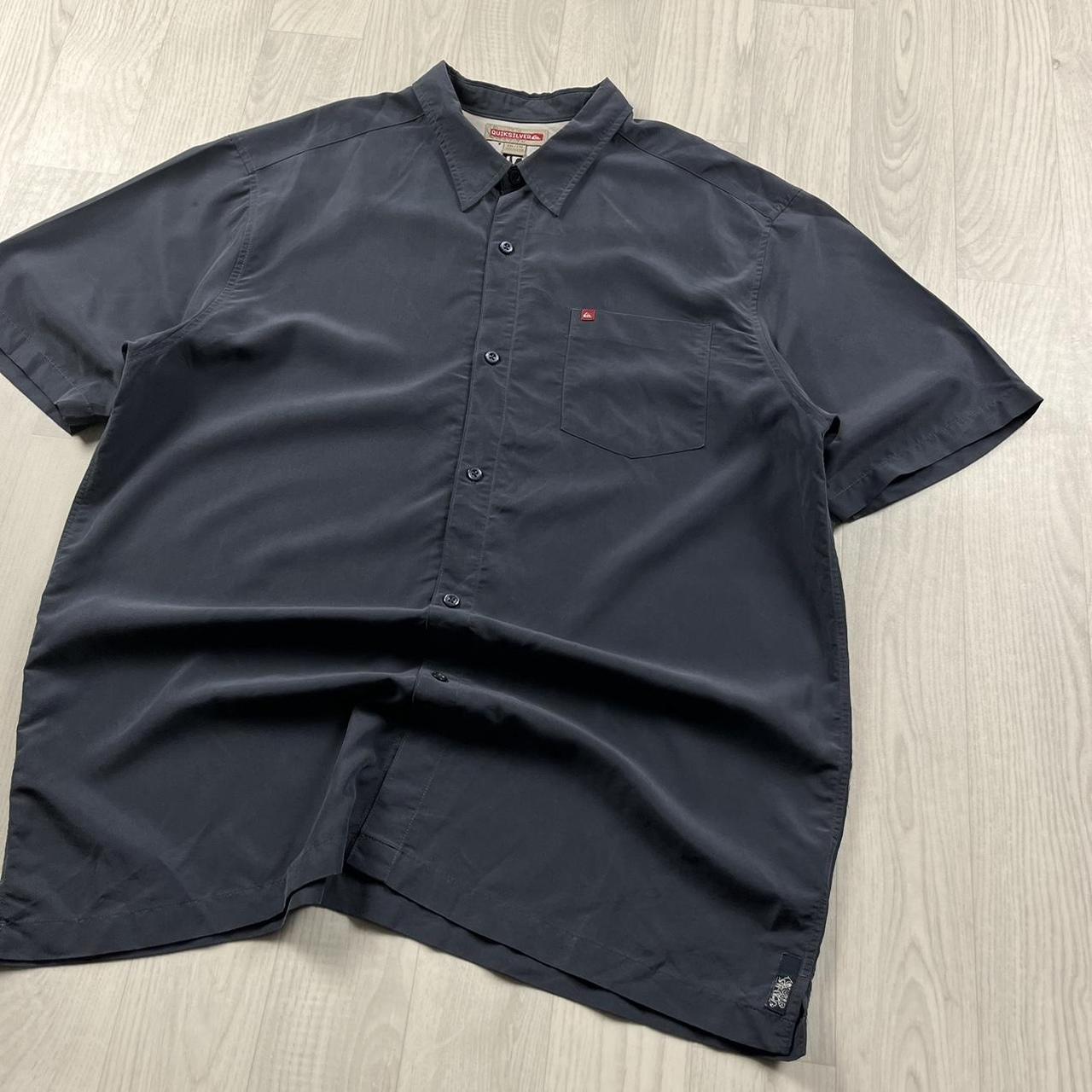 VINTAGE Y2K QUIKSILVER SHORT SLEEVE SHIRT NAVY