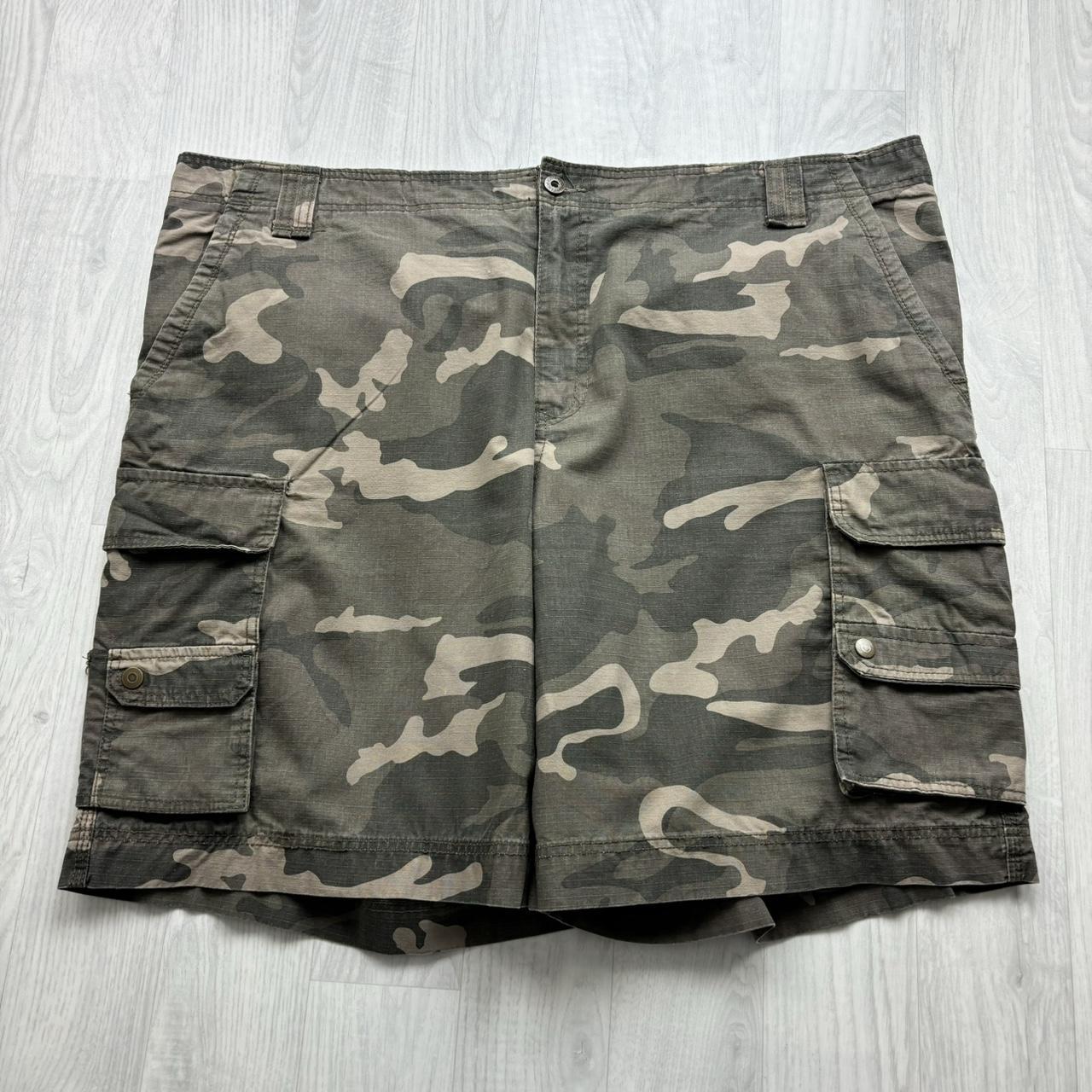 VINTAGE Y2K FADED GLORY BAGGY LOOSE CAMO SHORTS