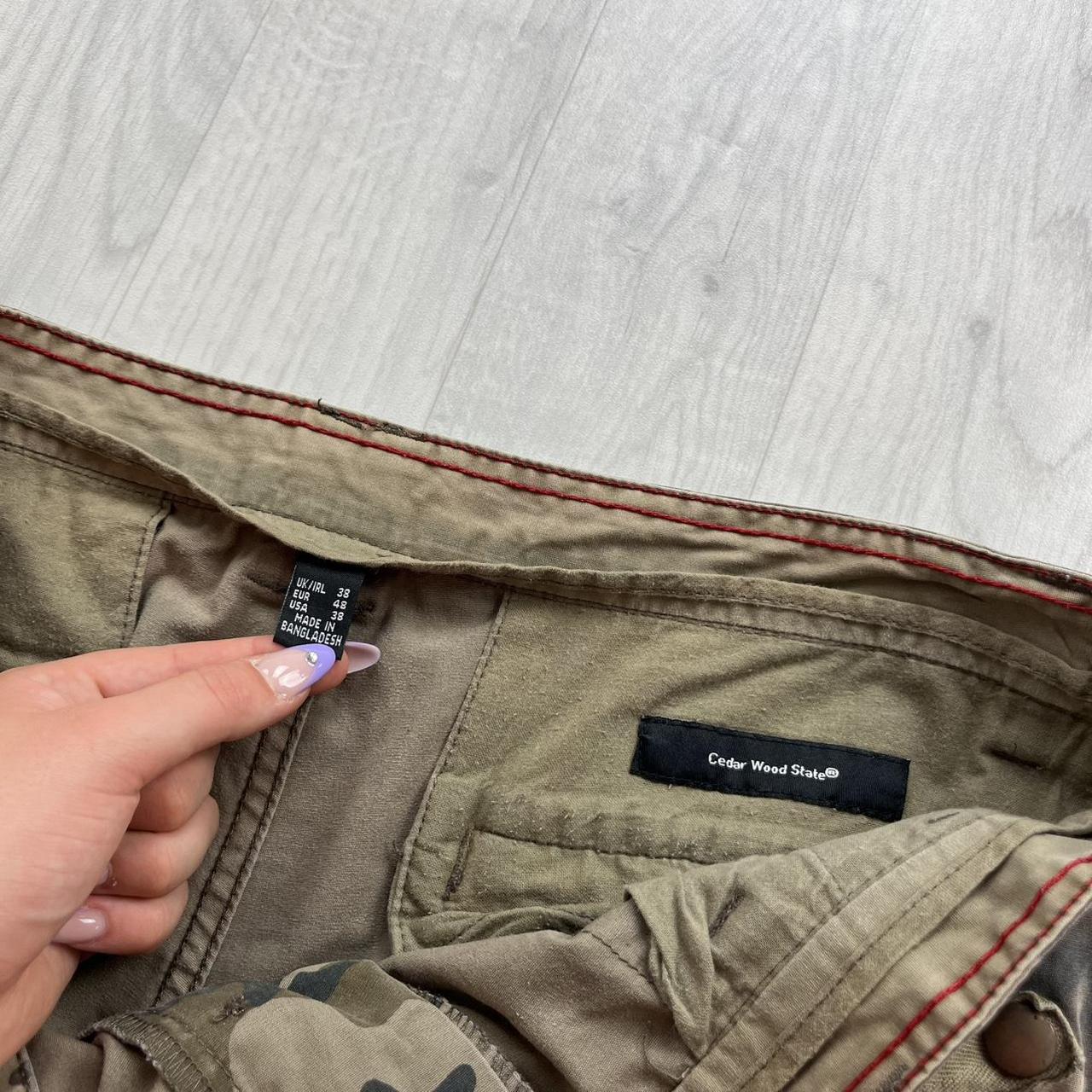 VINTAGE Y2K BAGGY CAMO CARGO SHORTS
