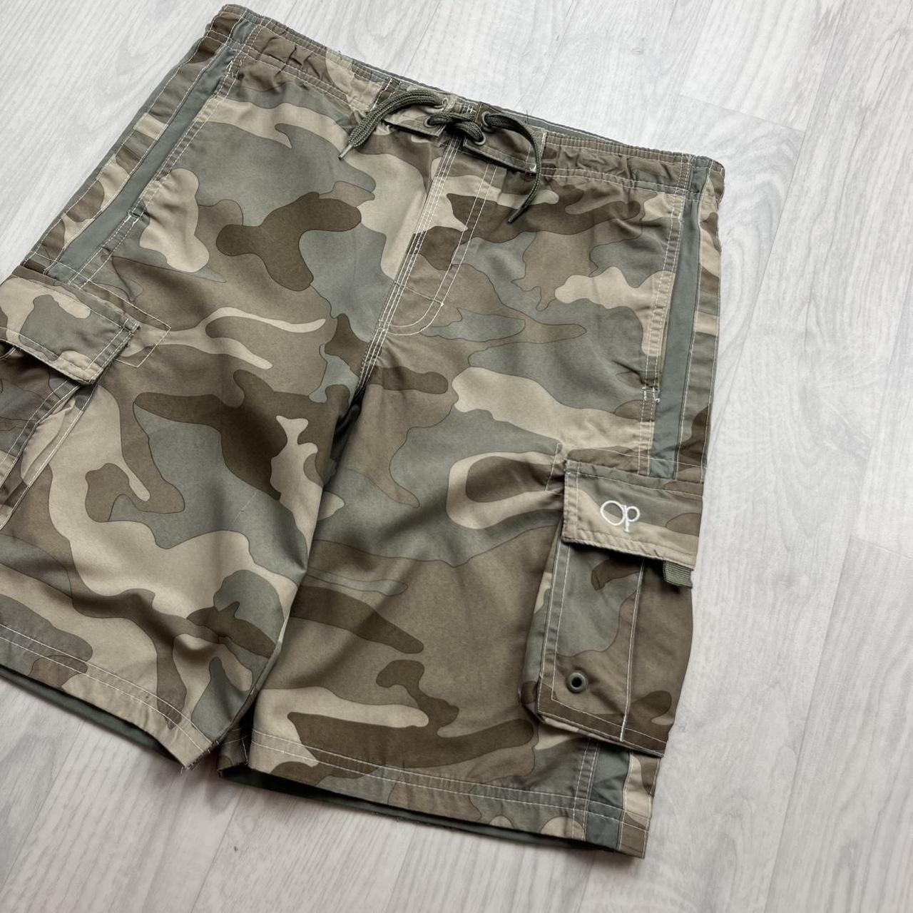 VINTAGE Y2K BAGGY CAMO CARGO BOARD SHORTS