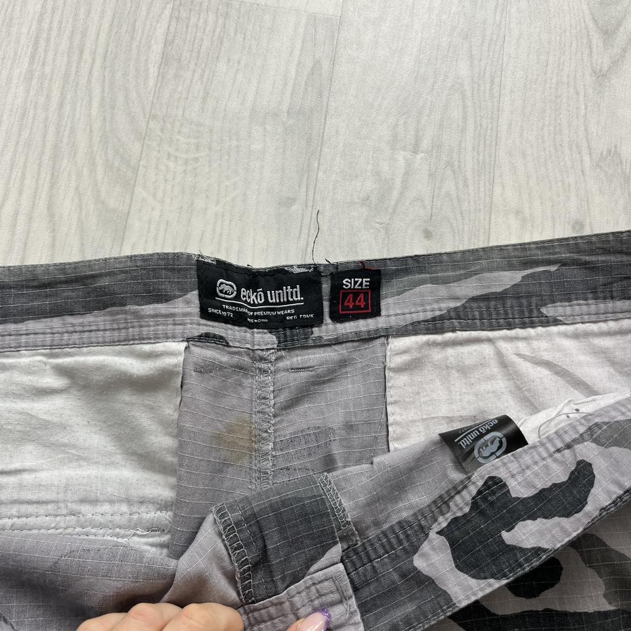 VINTAGE Y2K ECKO UNLTD BAGGY LOOSE CAMO SHORTS
