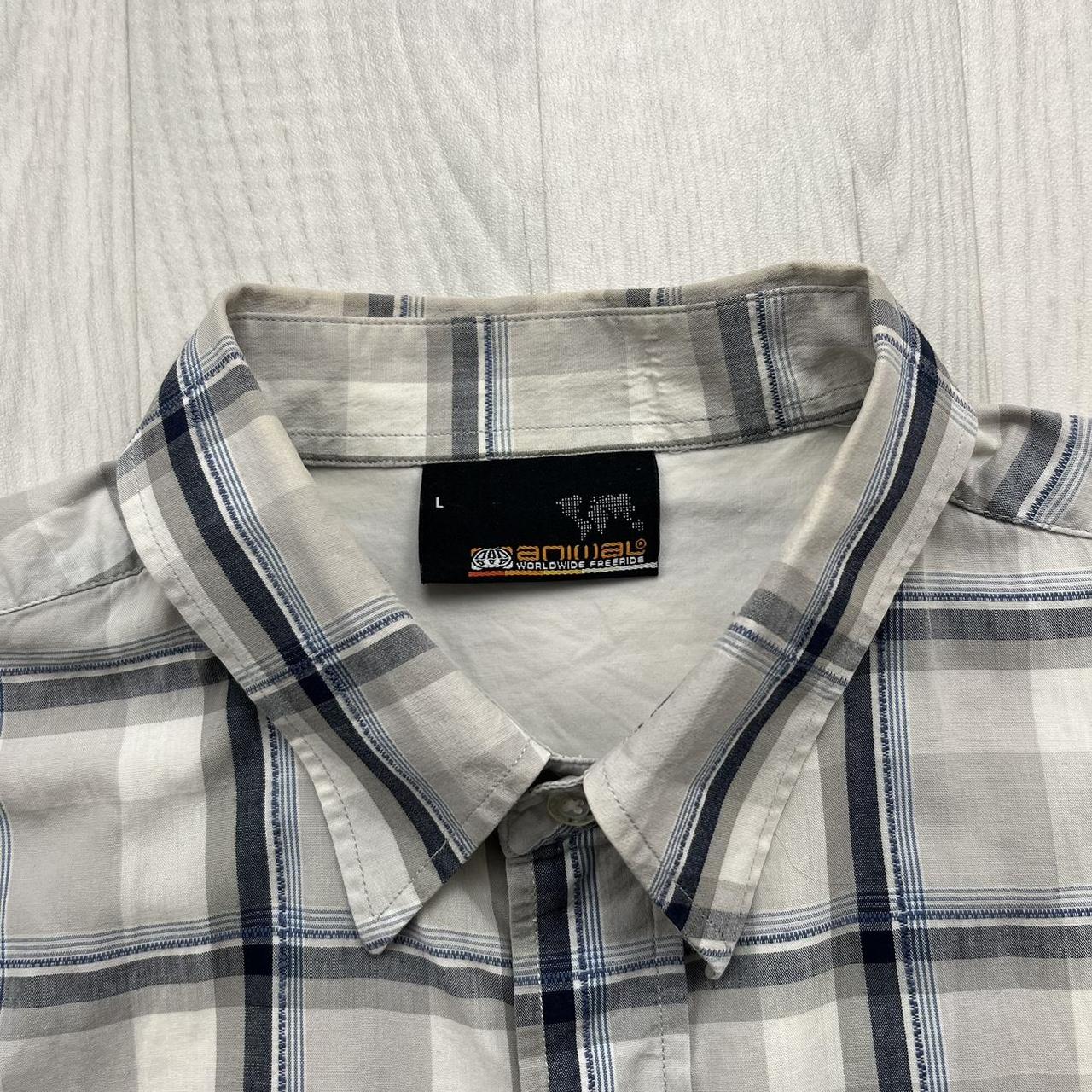 VINTAGE Y2K ANIMAL PLAID SHORT SLEEVE SHIRT GREY
